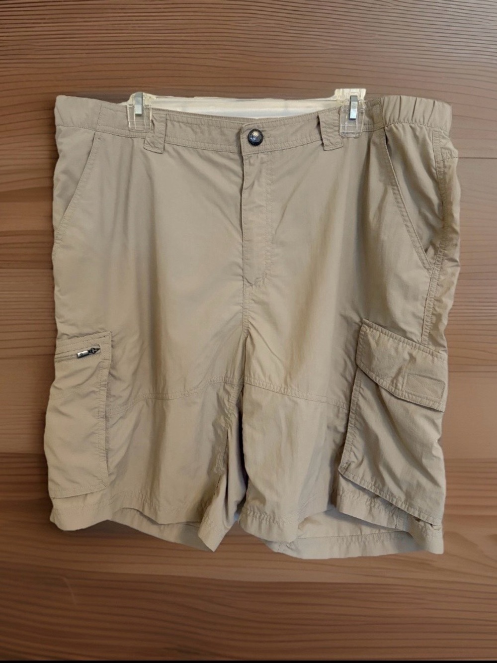 Columbia 39x9.5 Men's Cargo Shorts Lightweight Khaki Hiking Outdoor - Picture 1 of 5